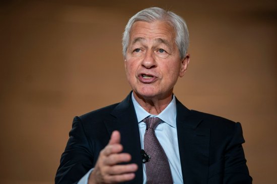 摩根大通CEO戴蒙警告不要自满 称风险不断上升