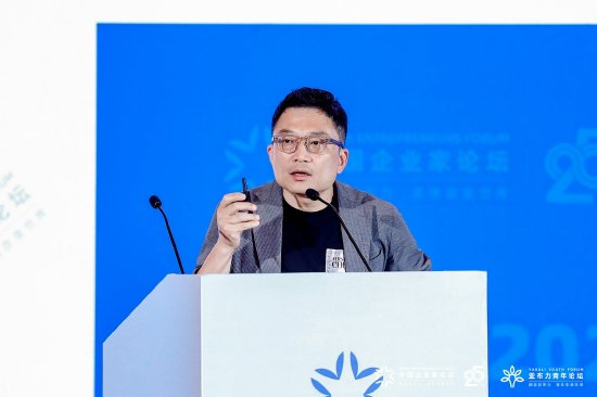 零一万物马杰：AI引发产业变革，未来公司最重要的岗位可能是HR